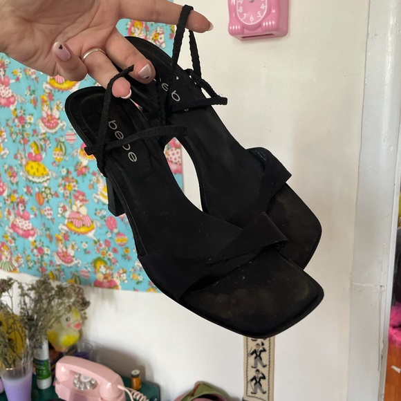 Vintage Bebe strappy heels with flared square heel size 7.5 - Picture 3 of 8